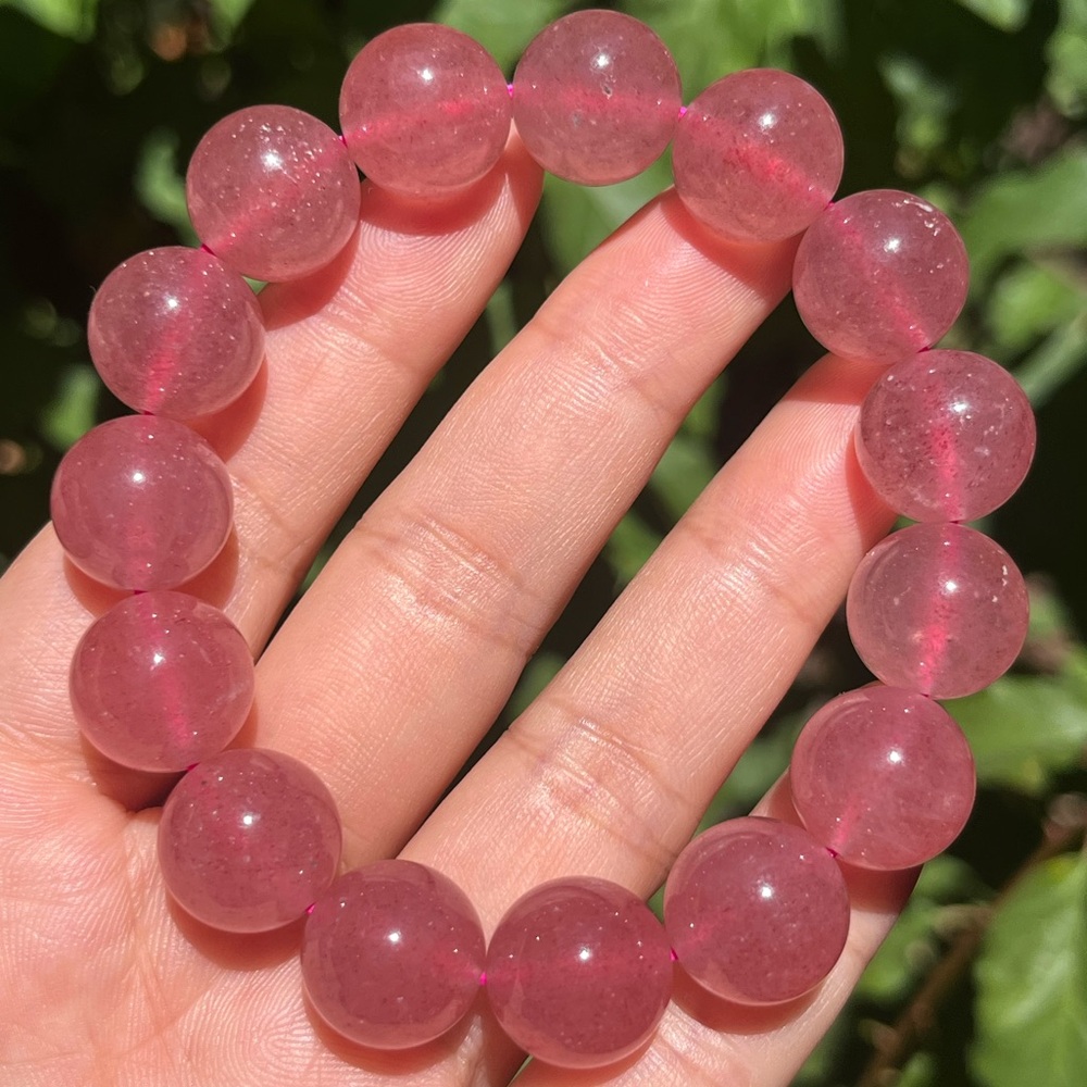 14mm stretchable high quality pink stawberry quartz bracelet